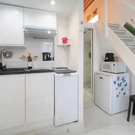 Agreable Rue Anibes-hyper Centre A0b211 Apartment