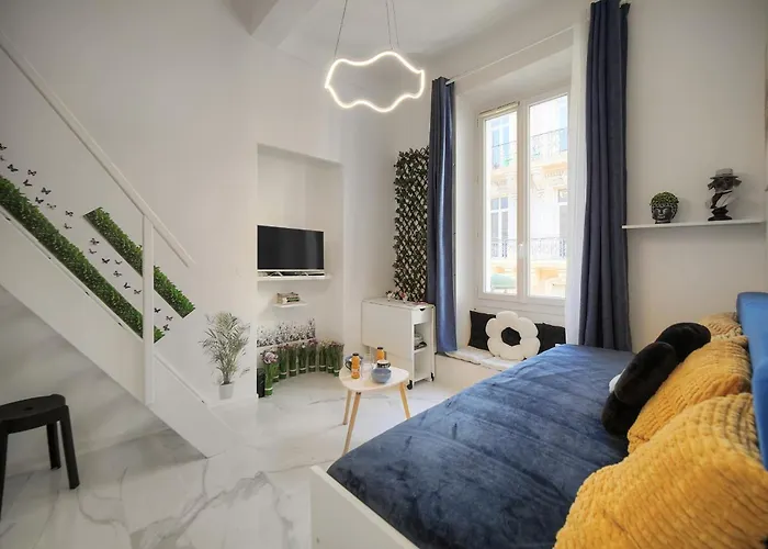 Agreable Rue Anibes-hyper Centre A0b211 شقة