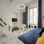 Agreable Rue Anibes-hyper Centre A0b211 Apartment